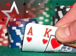 The Q&Q in Texas Hold'em